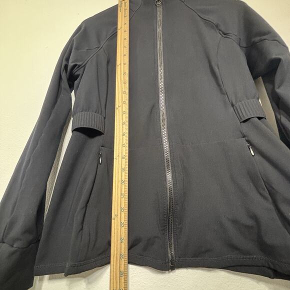 Fabletics Trinity Perfomance Jacket Womens Large Black Vented Running Fitness - Picture 8 of 9